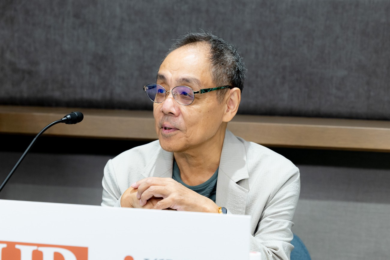 岩﨑 仁弥氏 岩﨑 仁弥氏