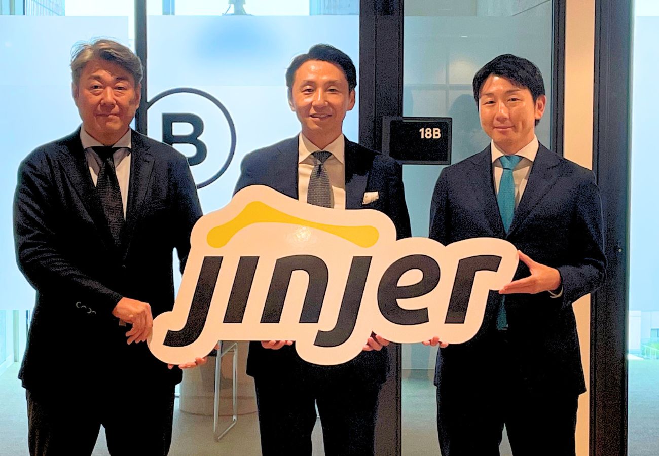（左から）CCO 最高顧客責任者 廣田達樹氏、代表取締役社長 CEO 最高経営責任者 冨永健氏、CFO 最高財務責任者 木村哲哉氏
