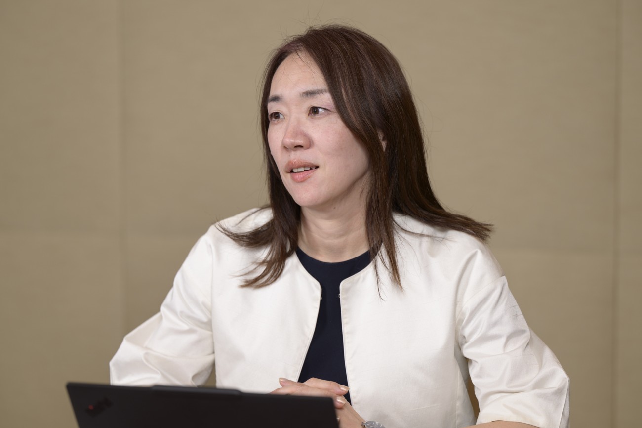 小林 由佳氏