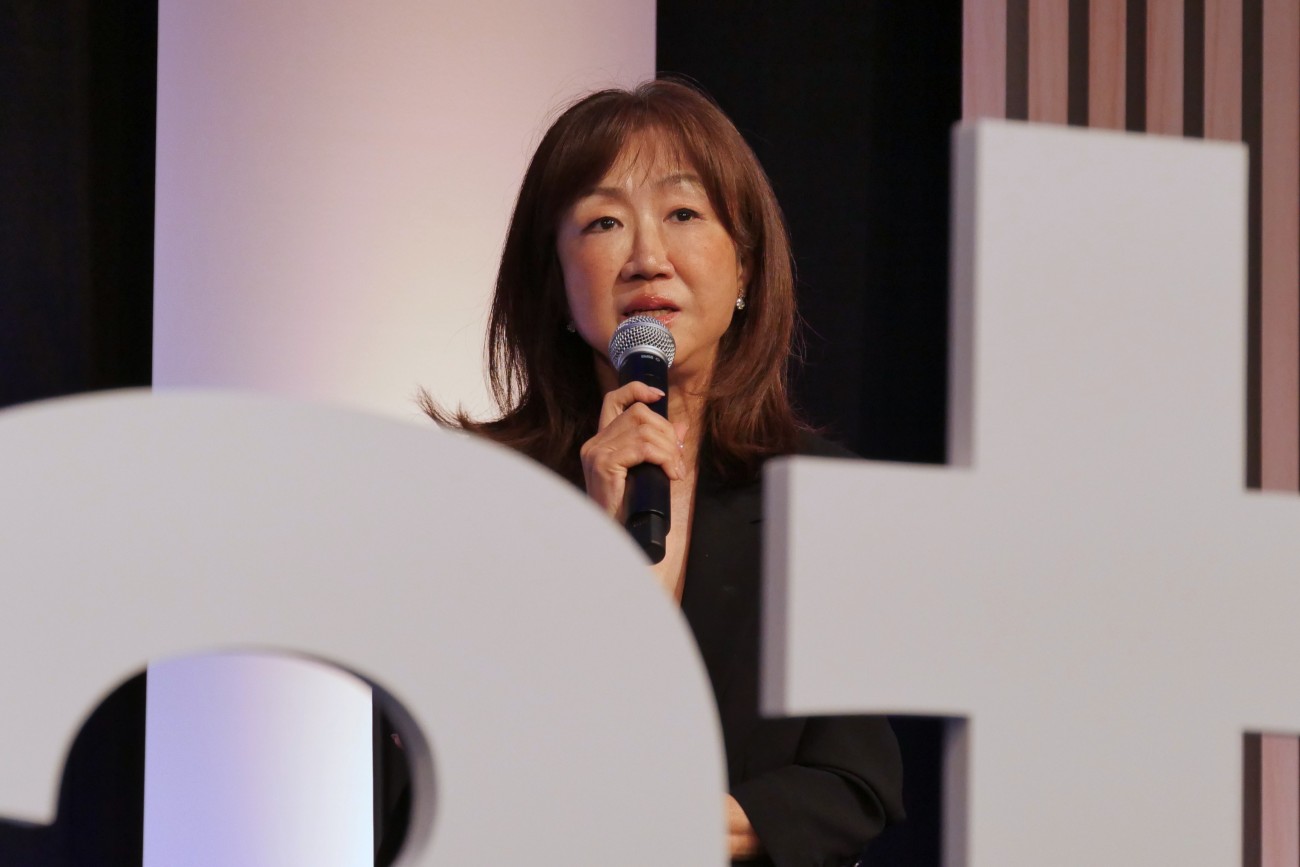 林 貴子氏