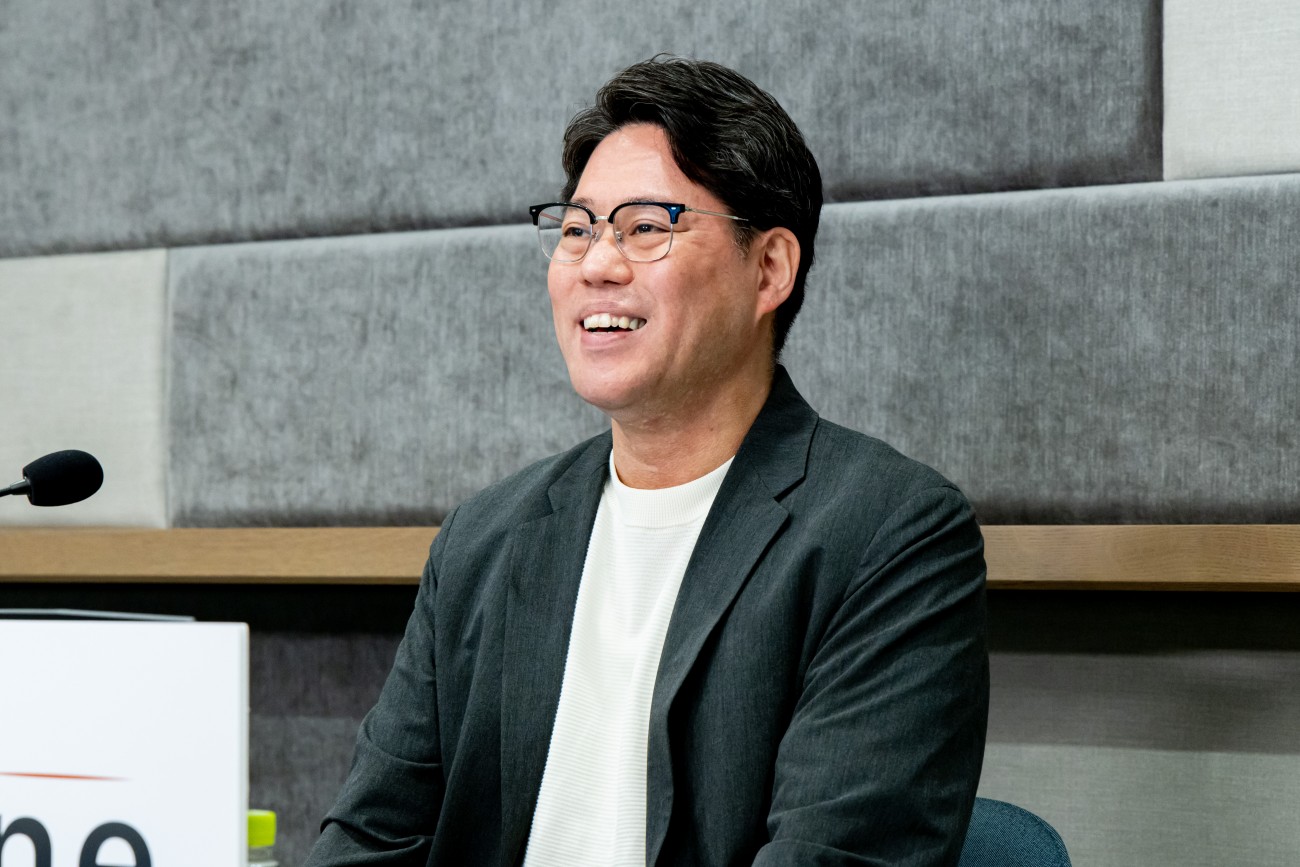 穴沢 真基氏